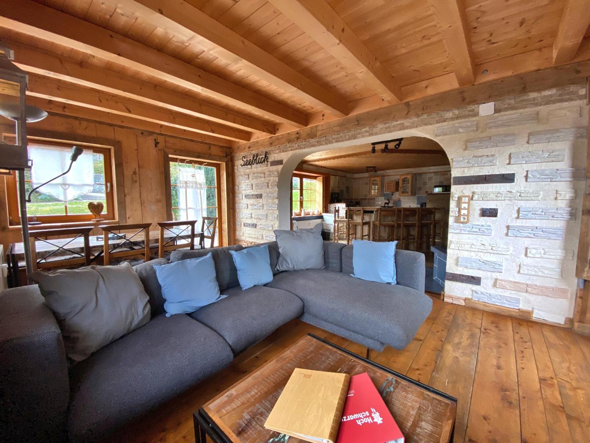 Ferienwohnung Seeblick Nr 2 5-Zimmerwohnung - Feldberg Baerental Rotwasser エクステリア 写真